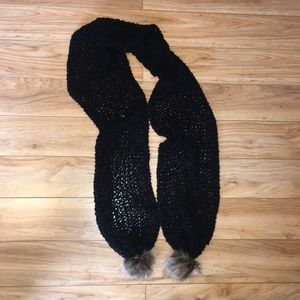 DONATED!! 🖤 BEAUTIFUL BLACK SCARF 🖤